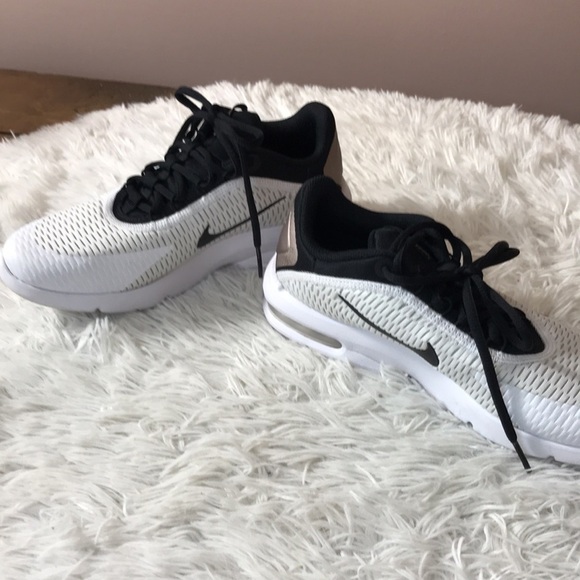 Womens Air Max Advantage 3 ‘White Metallic Red Bronze’ - Picture 12 of 16